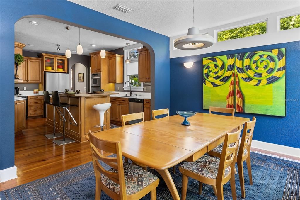 Dining room, Interior, Kitchen, Pendant Lights, Recessed Lighting, Wood Texture Flooring