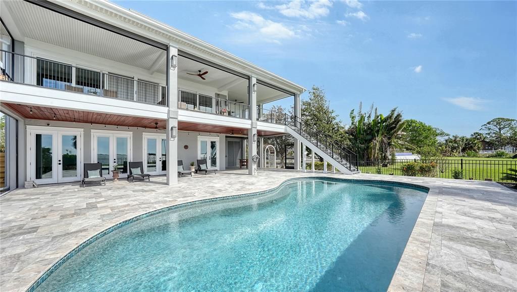 Exterior, Pool