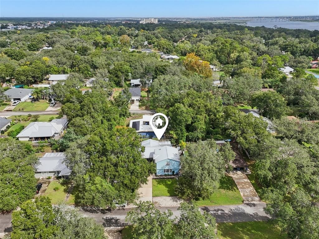 Exterior, Drone