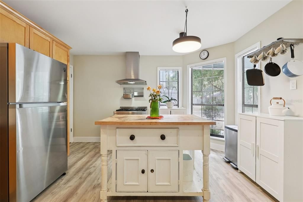 Interior, Kitchen, Pendant Lights, Stainless Steel Appliances, Wood Texture Flooring
