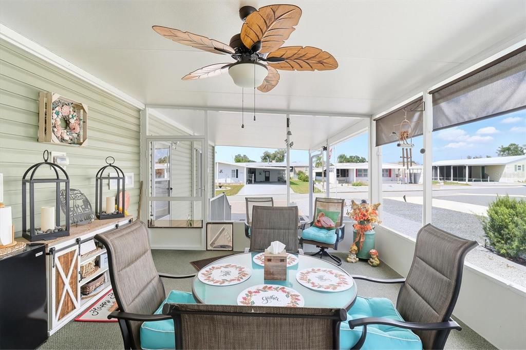 Dining room, Interior, Sun Room