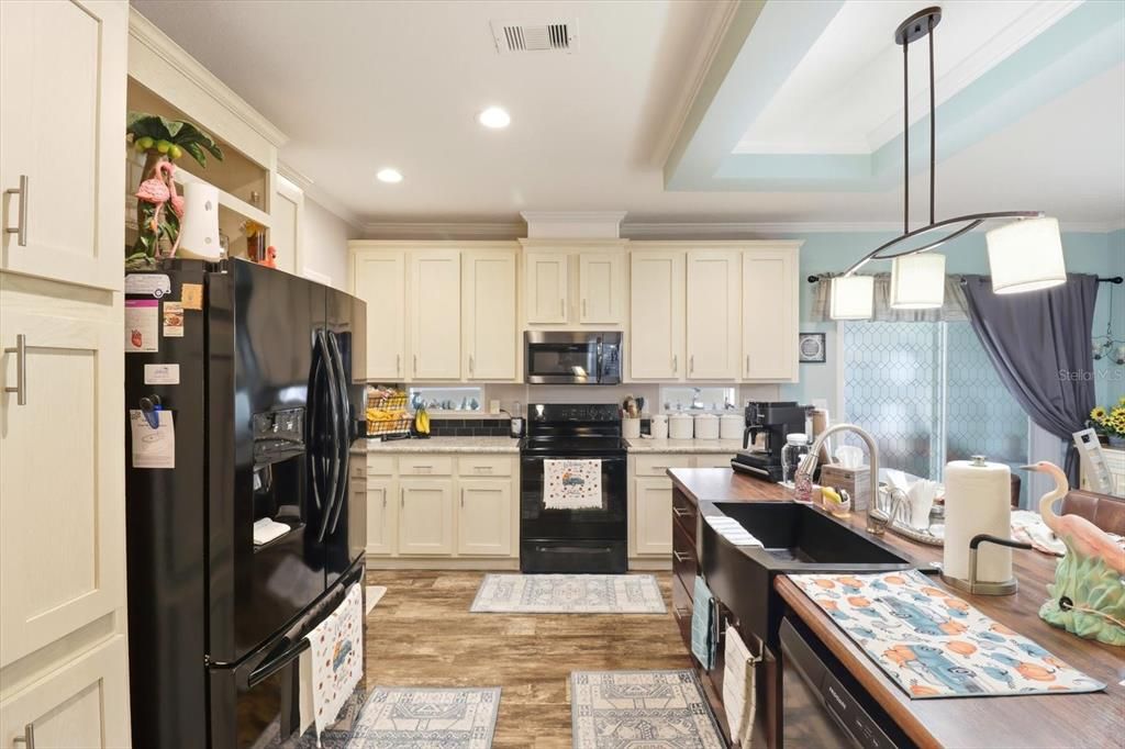 Interior, Kitchen, Pendant Lights, Recessed Lighting, Wood Texture Flooring