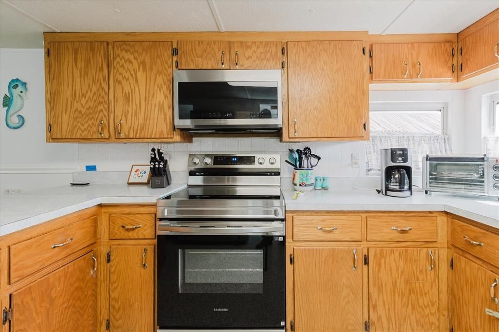 Interior, Kitchen, Stainless Steel Appliances