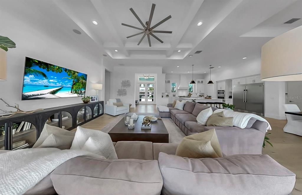 Interior, Kitchen, Living room, Pendant Lights, Recessed Lighting, Stainless Steel Appliances