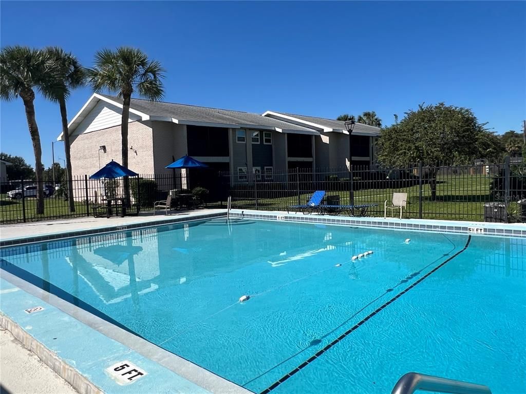 Exterior, Pool
