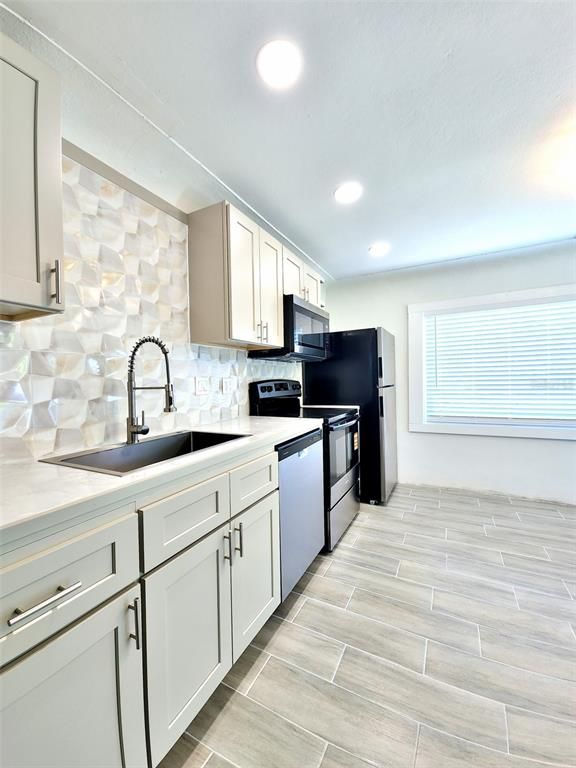 Interior, Kitchen, Recessed Lighting