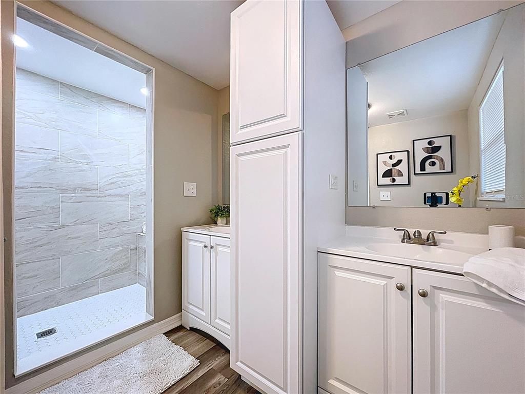 Bathroom, Interior, Marble Walls, Recessed Lighting, Wood Texture Flooring