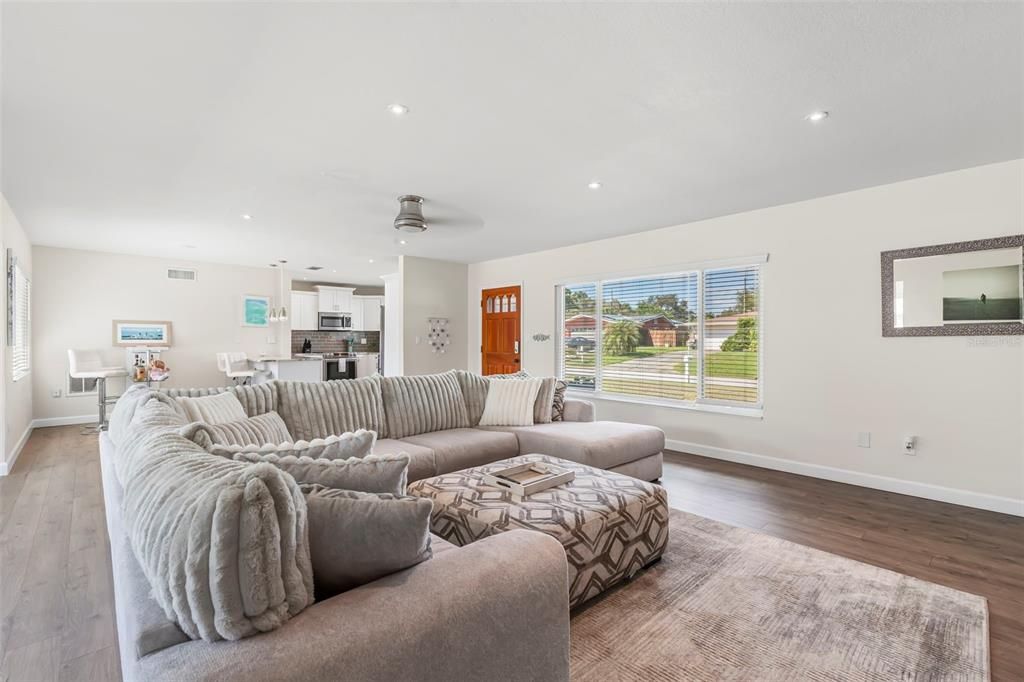 Interior, Kitchen, Living room, Pendant Lights, Recessed Lighting, Stainless Steel Appliances, Wood Texture Flooring