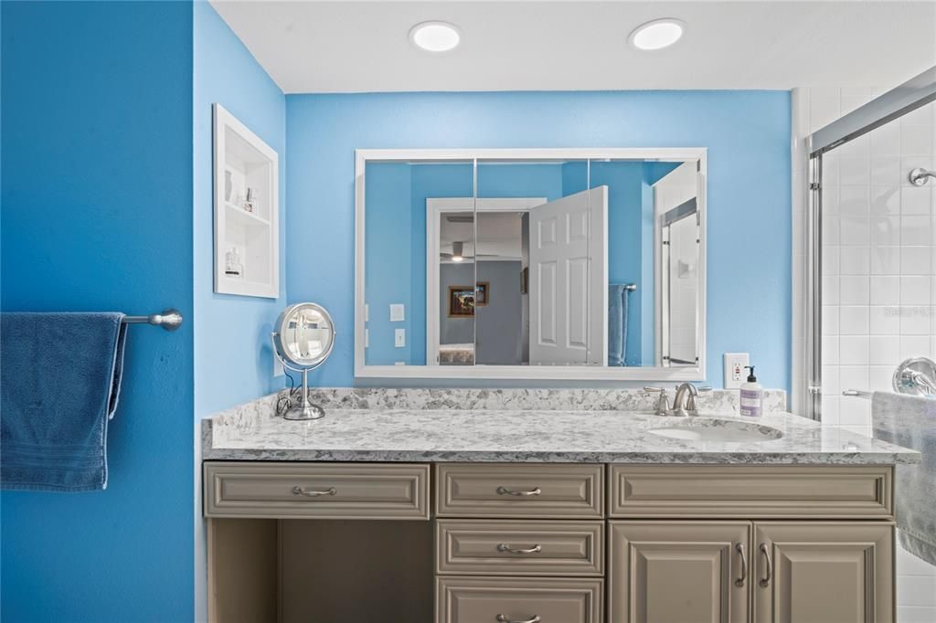 Bathroom, Interior, Recessed Lighting
