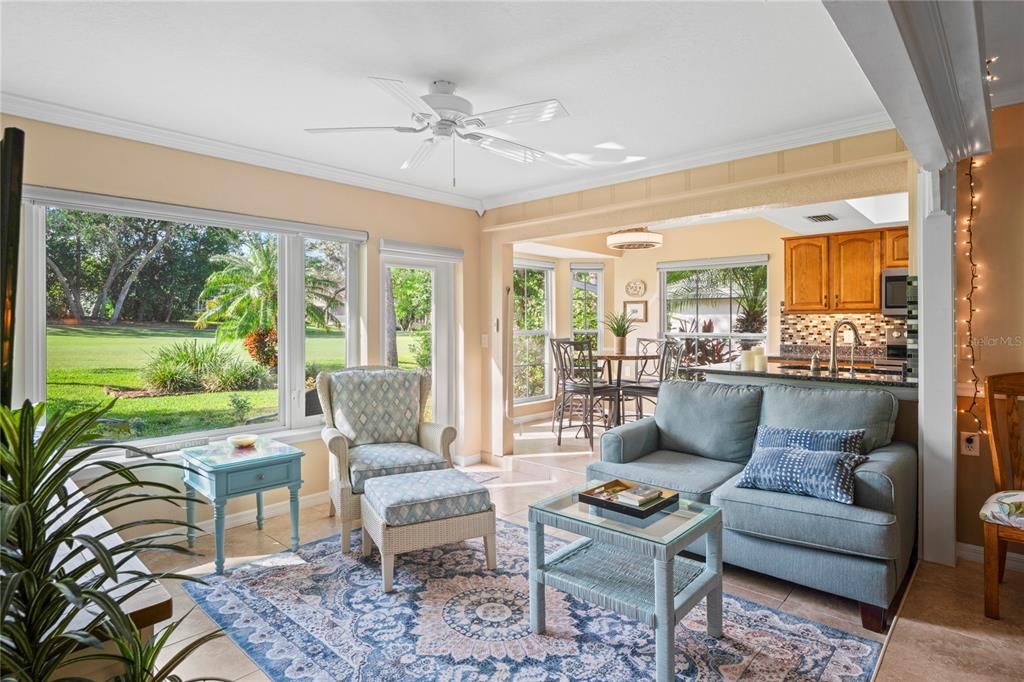 Dining room, Interior, Kitchen, Living room, Stainless Steel Appliances