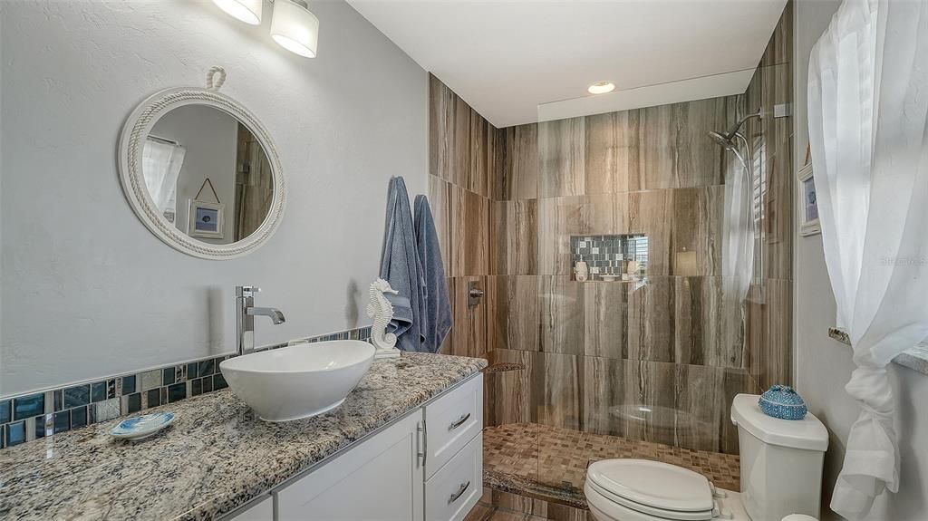 Bathroom, Interior, Recessed Lighting