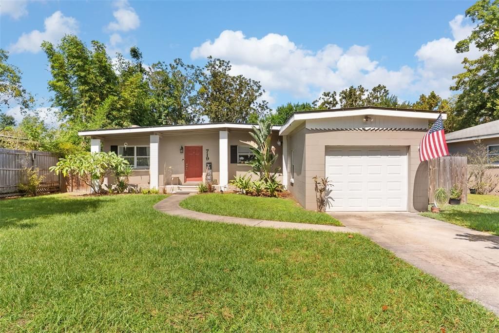 Attached, Backyard, Exterior, Facade, Ranch