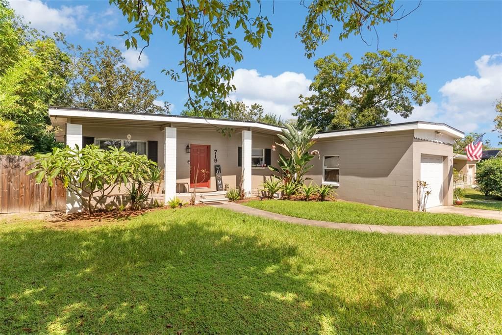 Attached, Backyard, Exterior, Facade, Ranch