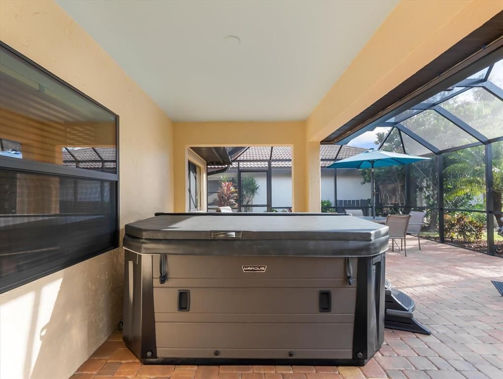 Glass Ceilings, Hot Tub, Interior, Sun Room