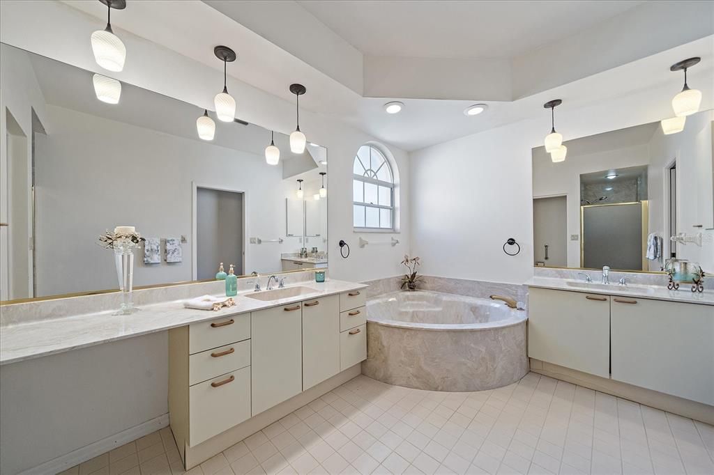 Bathroom, Dual Sink Vanities, Interior, Pendant Lights, Recessed Lighting