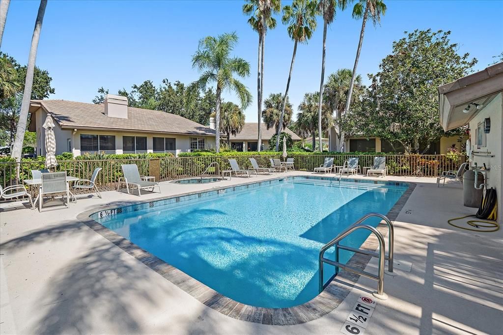 Exterior, Pool