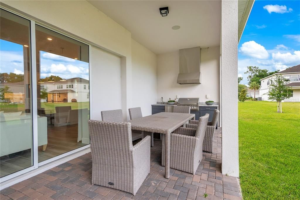 Exterior, Outdoor Kitchen
