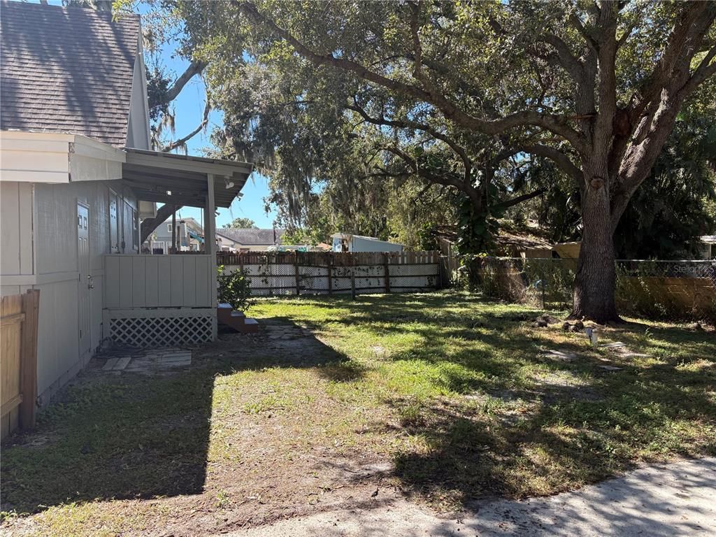Backyard, Exterior
