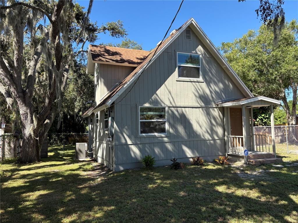 Backyard, Exterior
