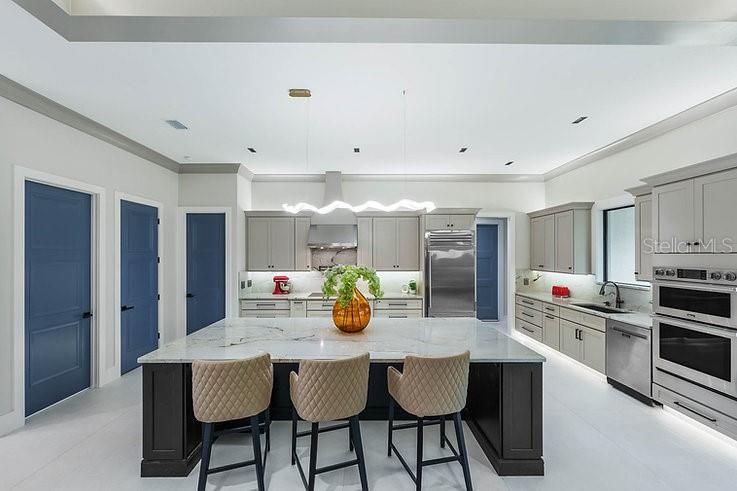 Interior, Kitchen, Pendant Lights, Recessed Lighting, Stainless Steel Appliances
