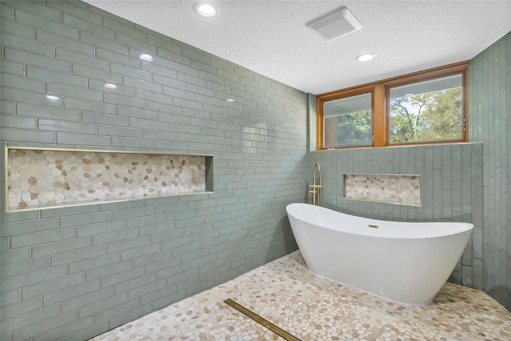 Bathroom, Free Standing Baths, Interior, Recessed Lighting