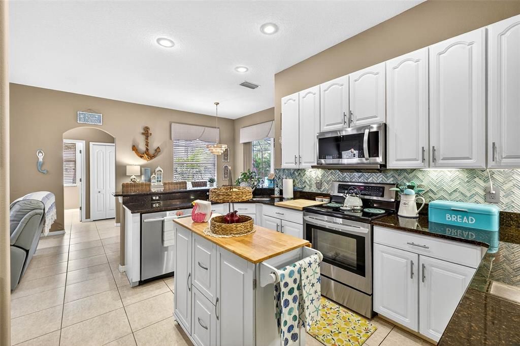Interior, Kitchen, Pendant Lights, Recessed Lighting, Stainless Steel Appliances
