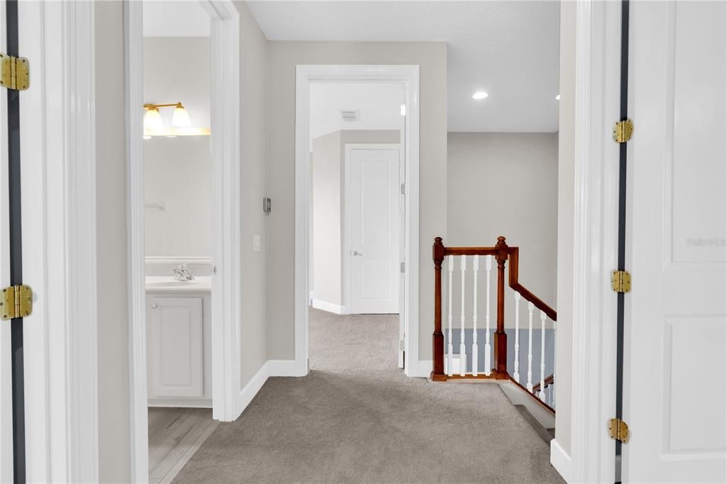Bathroom, Interior, Recessed Lighting