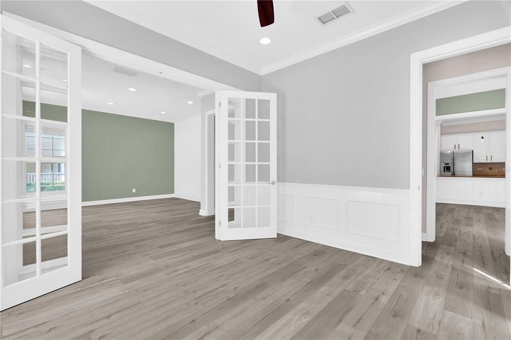 Empty room, Interior, Recessed Lighting, Wood Texture Flooring