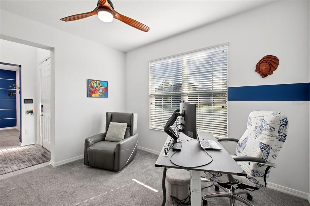 Home Office, Interior