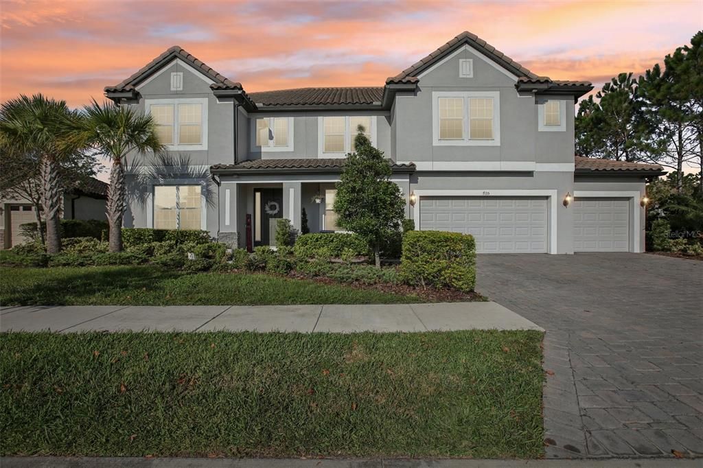 Attached, Exterior, Facade, Mediterranean