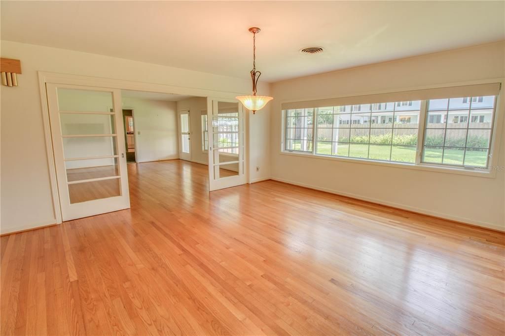 Empty room, Interior, Pendant Lights, Wood Texture Flooring