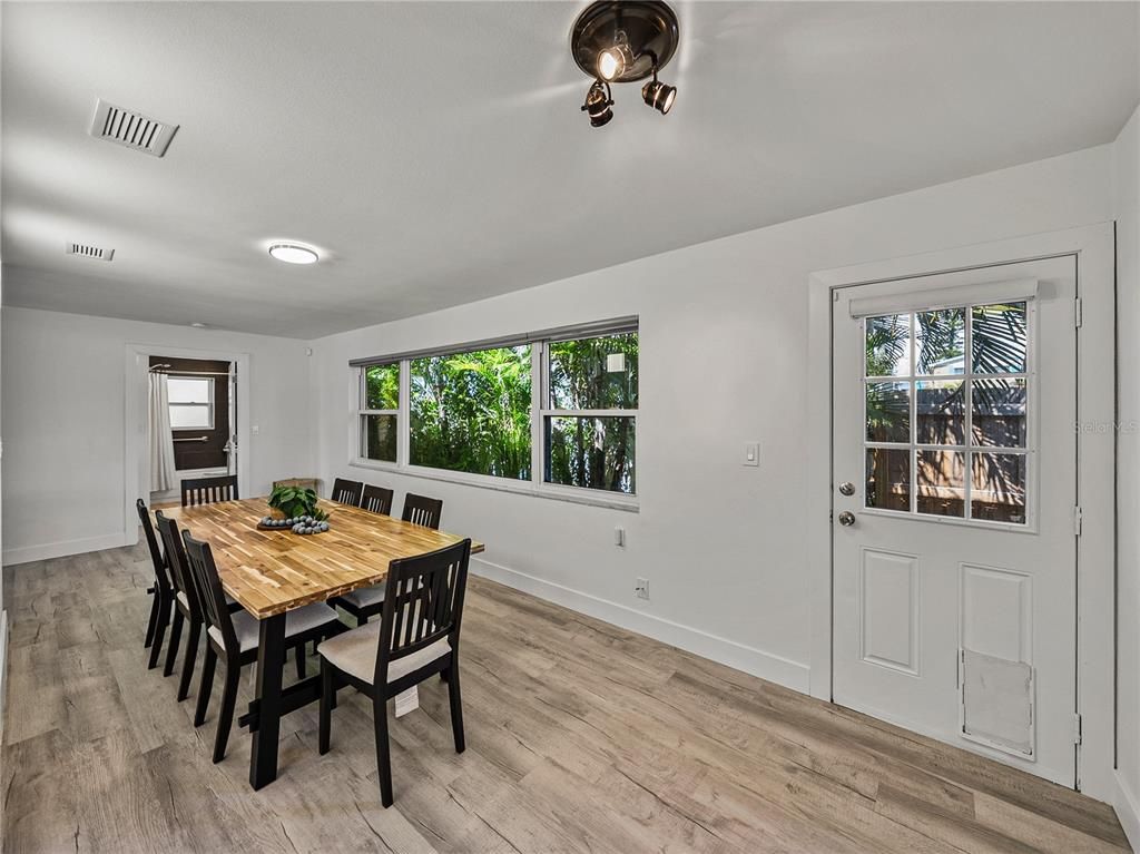 Dining room, Interior, Recessed Lighting, Wood Texture Flooring