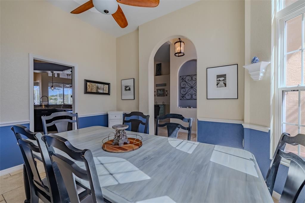 Dining room, Interior