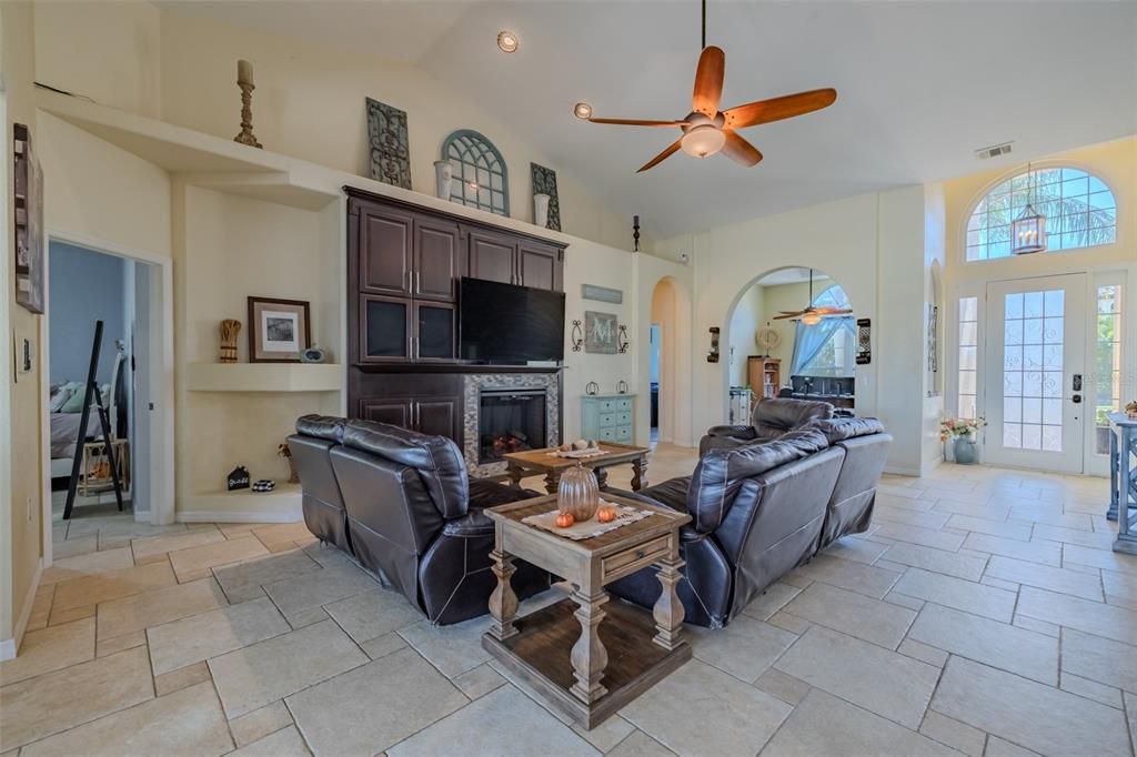 Fireplace, Interior, Living room, Recessed Lighting