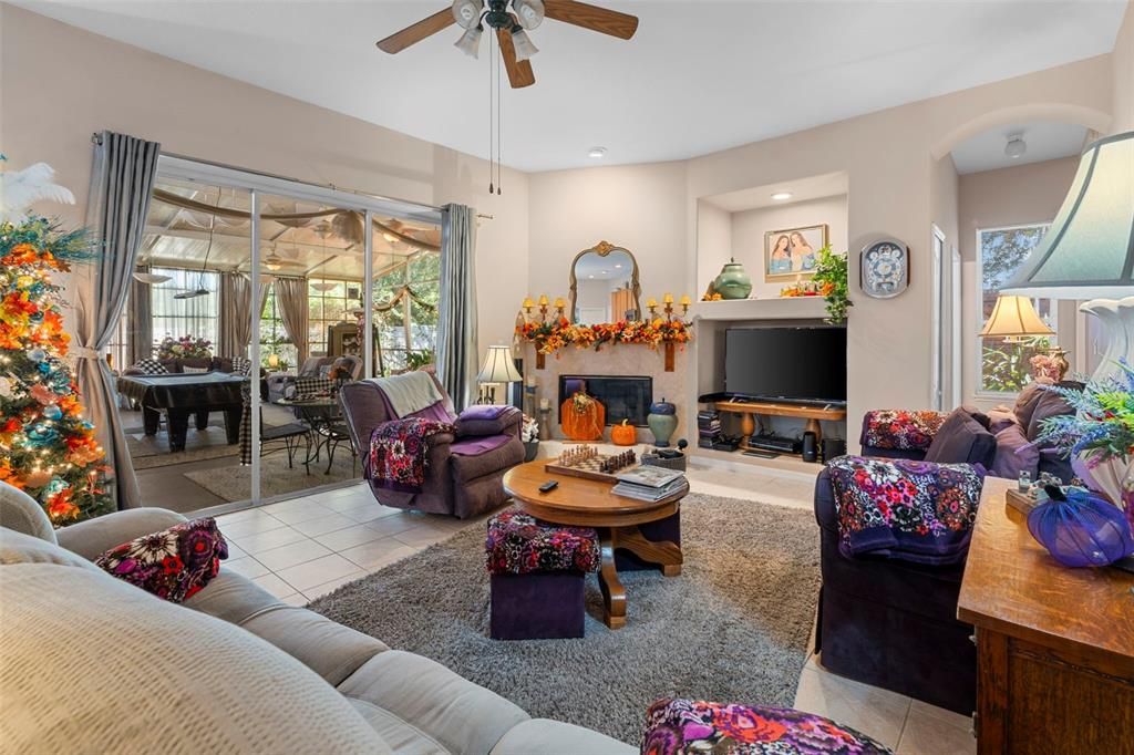 Fireplace, Interior, Living room, Recessed Lighting