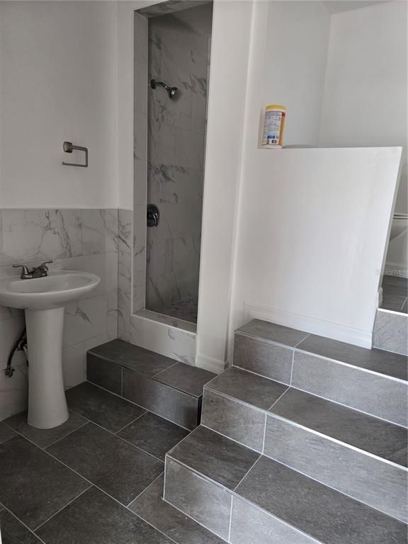 Bathroom, Interior, Marble Walls