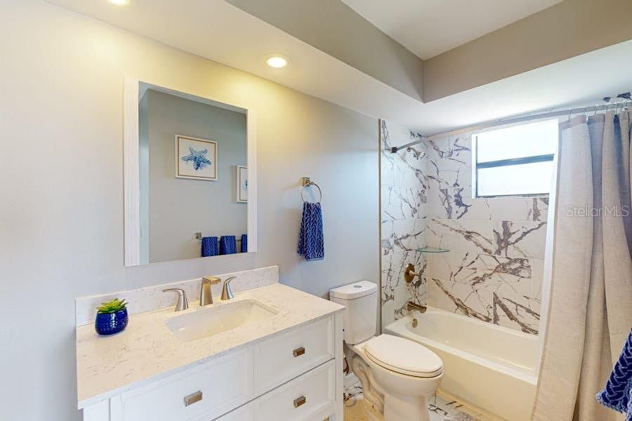Bathroom, Interior, Marble Walls, Recessed Lighting
