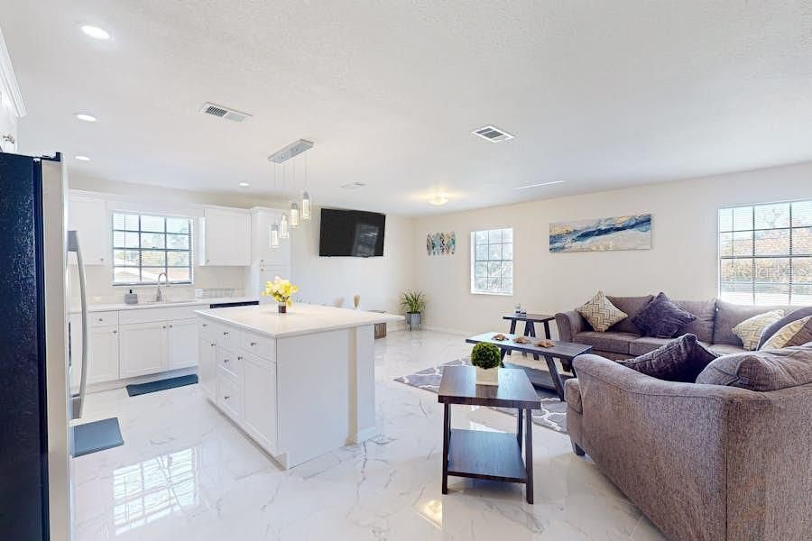 Interior, Kitchen, Living room, Marble, Pendant Lights, Recessed Lighting