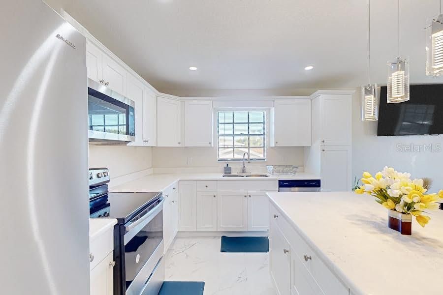 Interior, Kitchen, Marble, Recessed Lighting