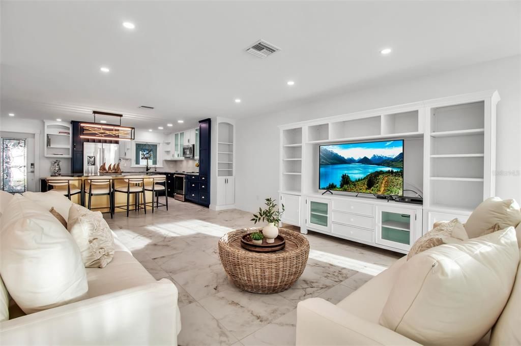 Interior, Kitchen, Living room, Marble, Pendant Lights, Recessed Lighting, Stainless Steel Appliances