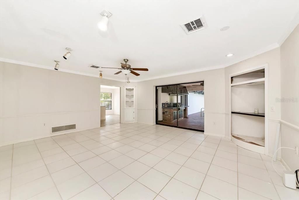 Empty room, Interior, Recessed Lighting