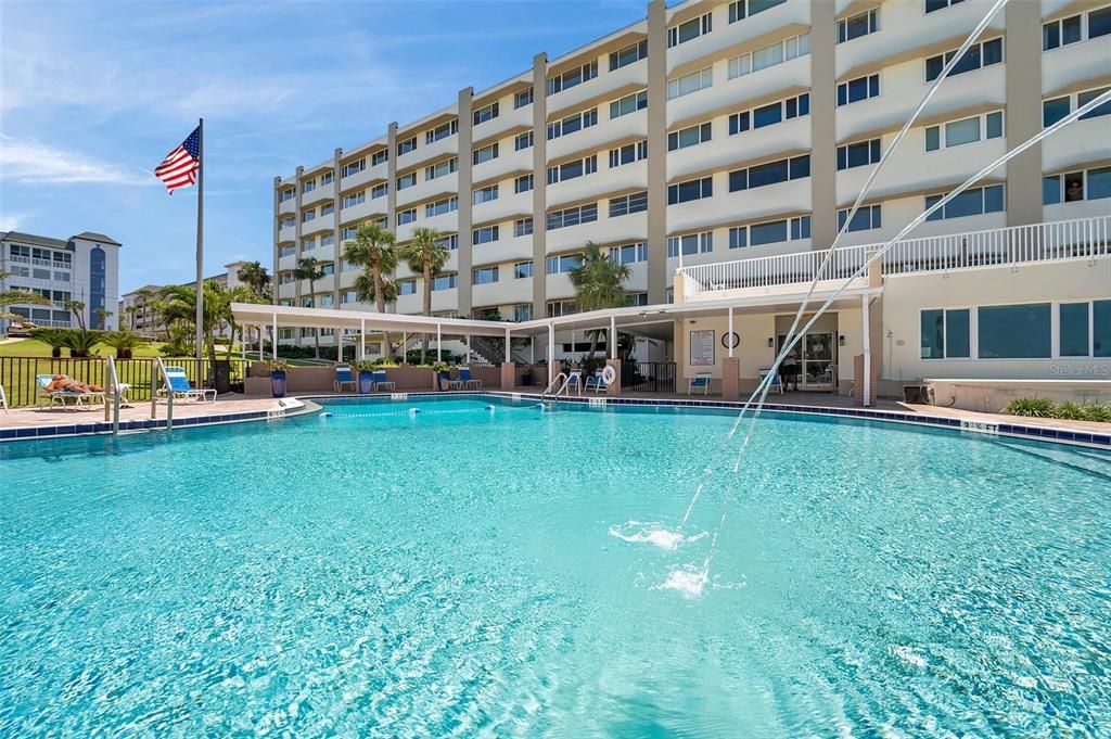Exterior, Pool