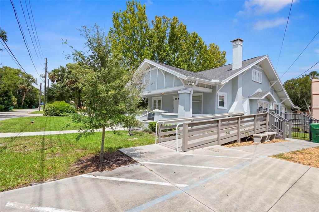 Attached, Backyard, Exterior, Facade, American Craftsman