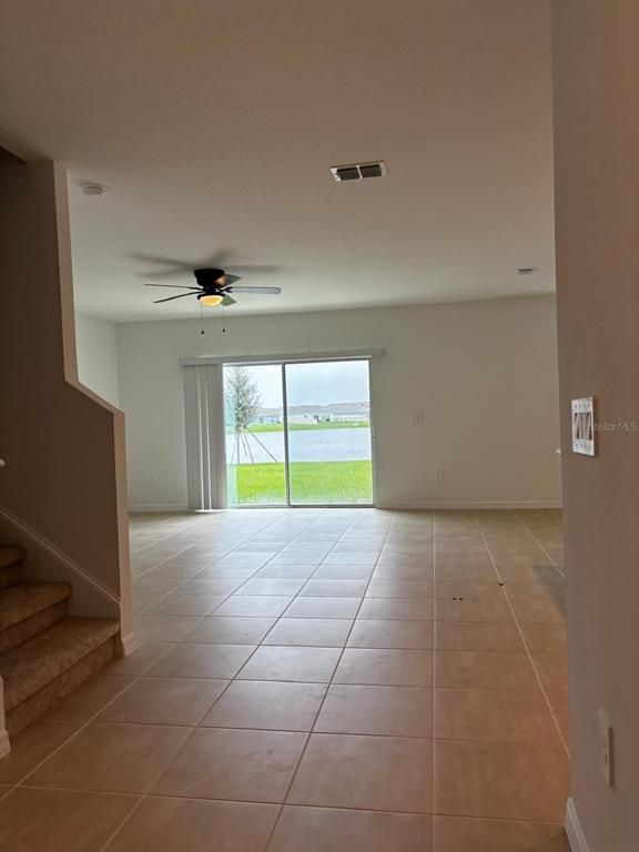 Empty room, Interior, Water