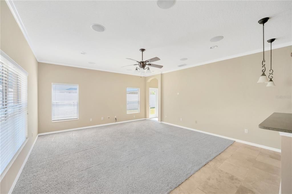 Empty room, Interior, Pendant Lights, Recessed Lighting