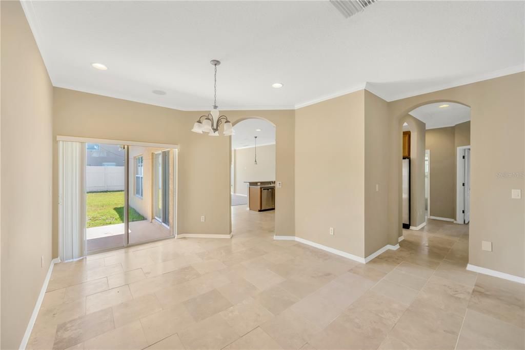 Empty room, Interior, Pendant Lights, Recessed Lighting