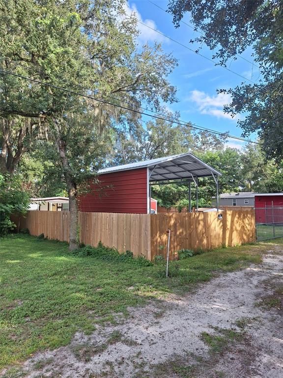 Backyard, Exterior