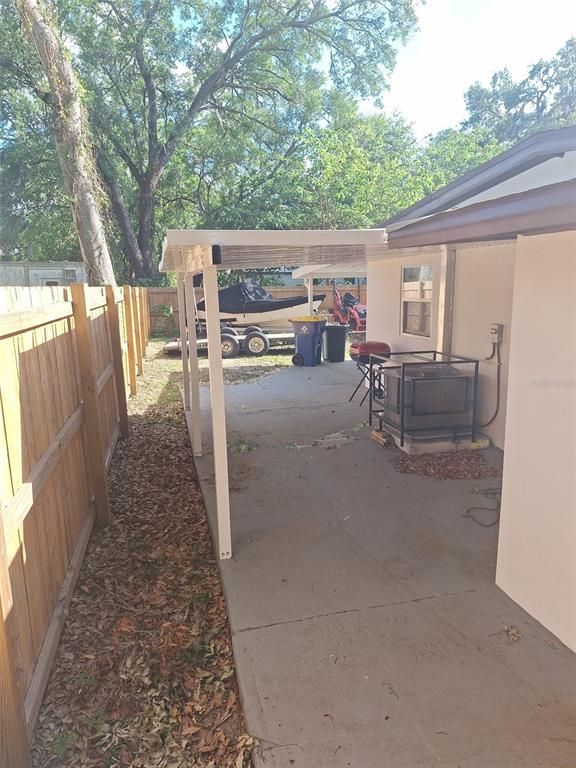 Backyard, Exterior