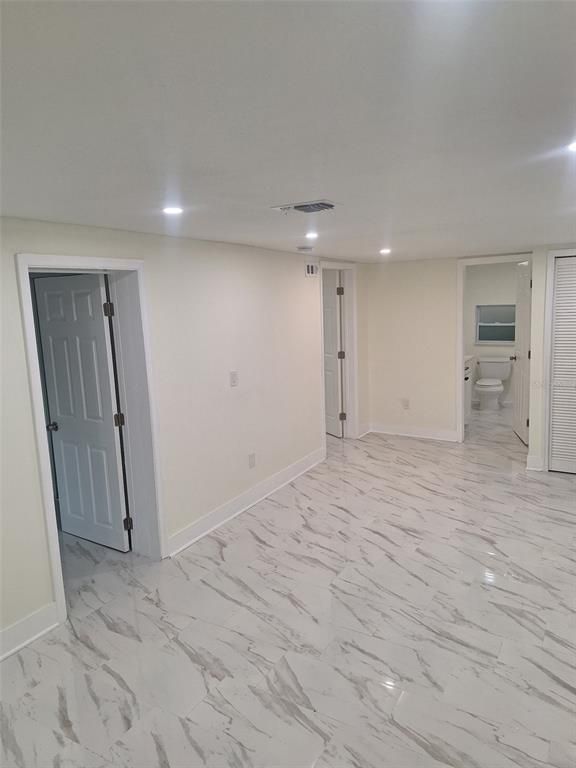 Bathroom, Empty room, Interior, Marble, Recessed Lighting