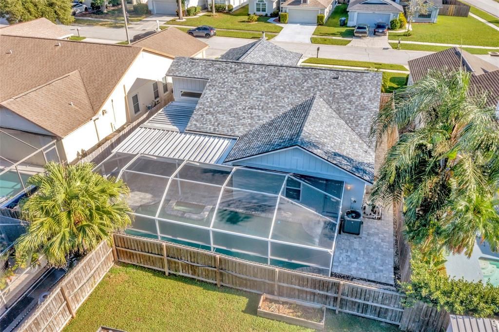 Exterior, Drone